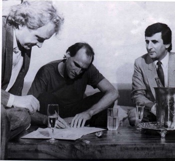 Peter Asher signs James Taylor